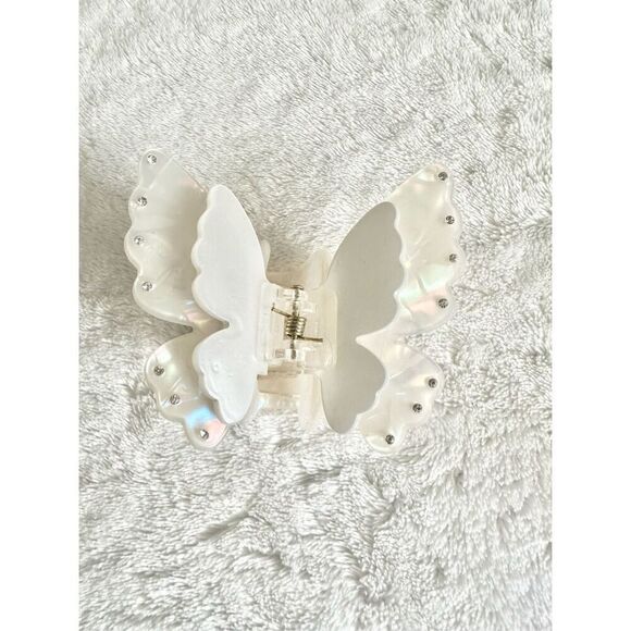 White rhinestone butterfly hair claw - Picture 3 of 3
